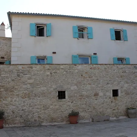 Sansego Suites *