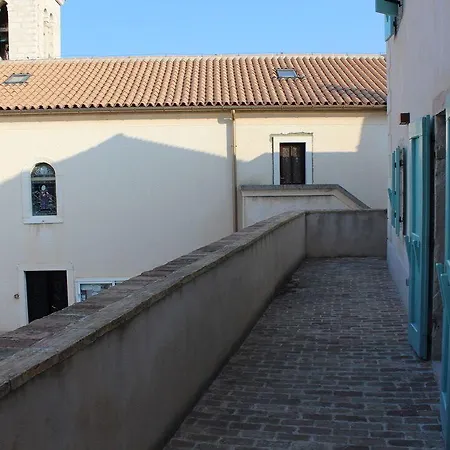 Apartment Sansego *